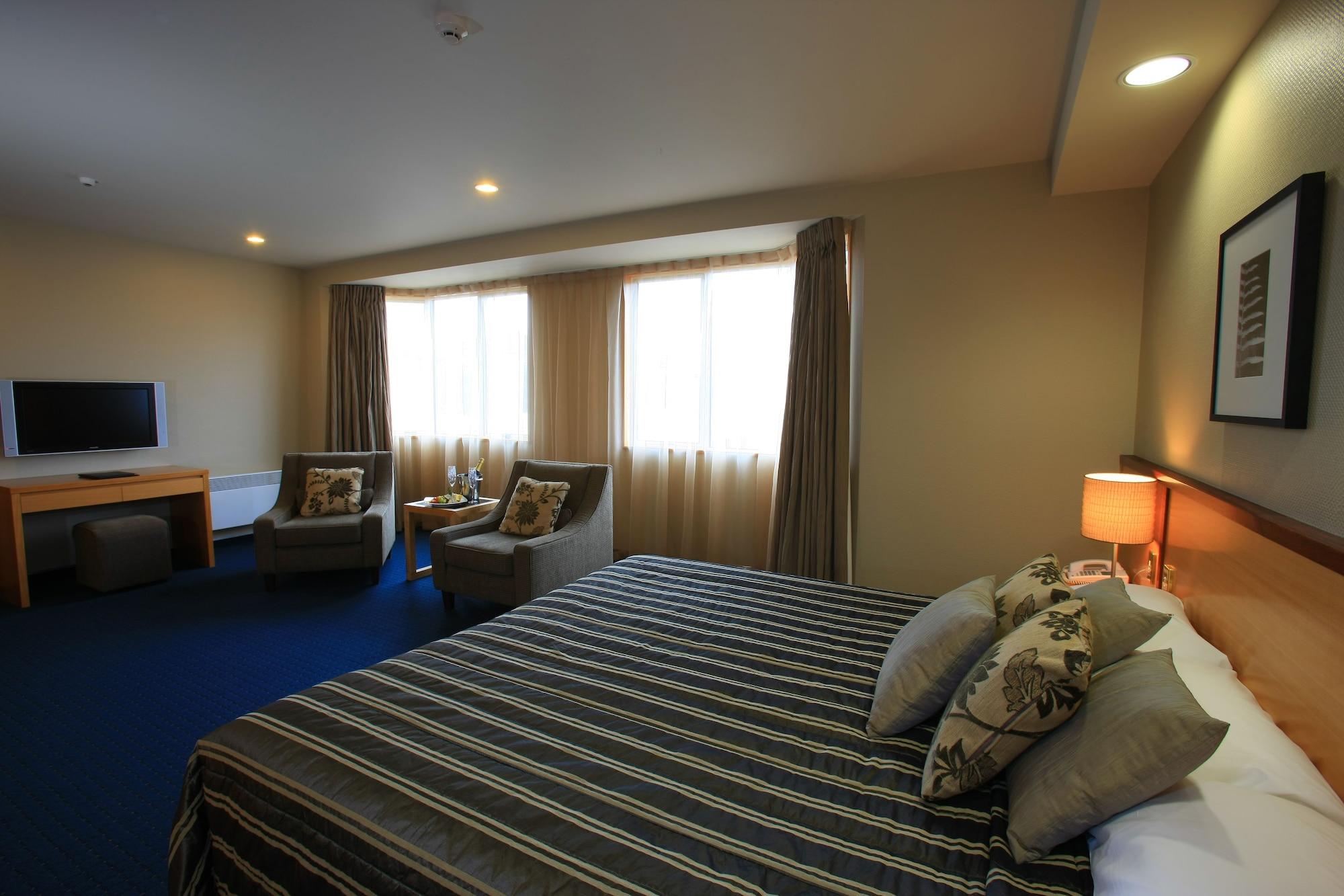 Distinction Luxmore Hotel Te Anau Ngoại thất bức ảnh