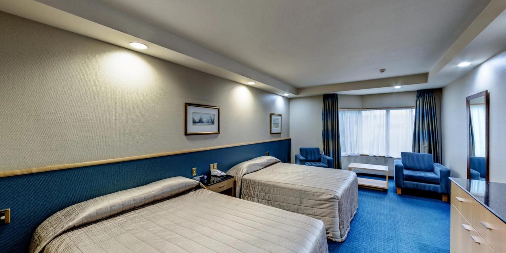 Distinction Luxmore Hotel Te Anau Ngoại thất bức ảnh