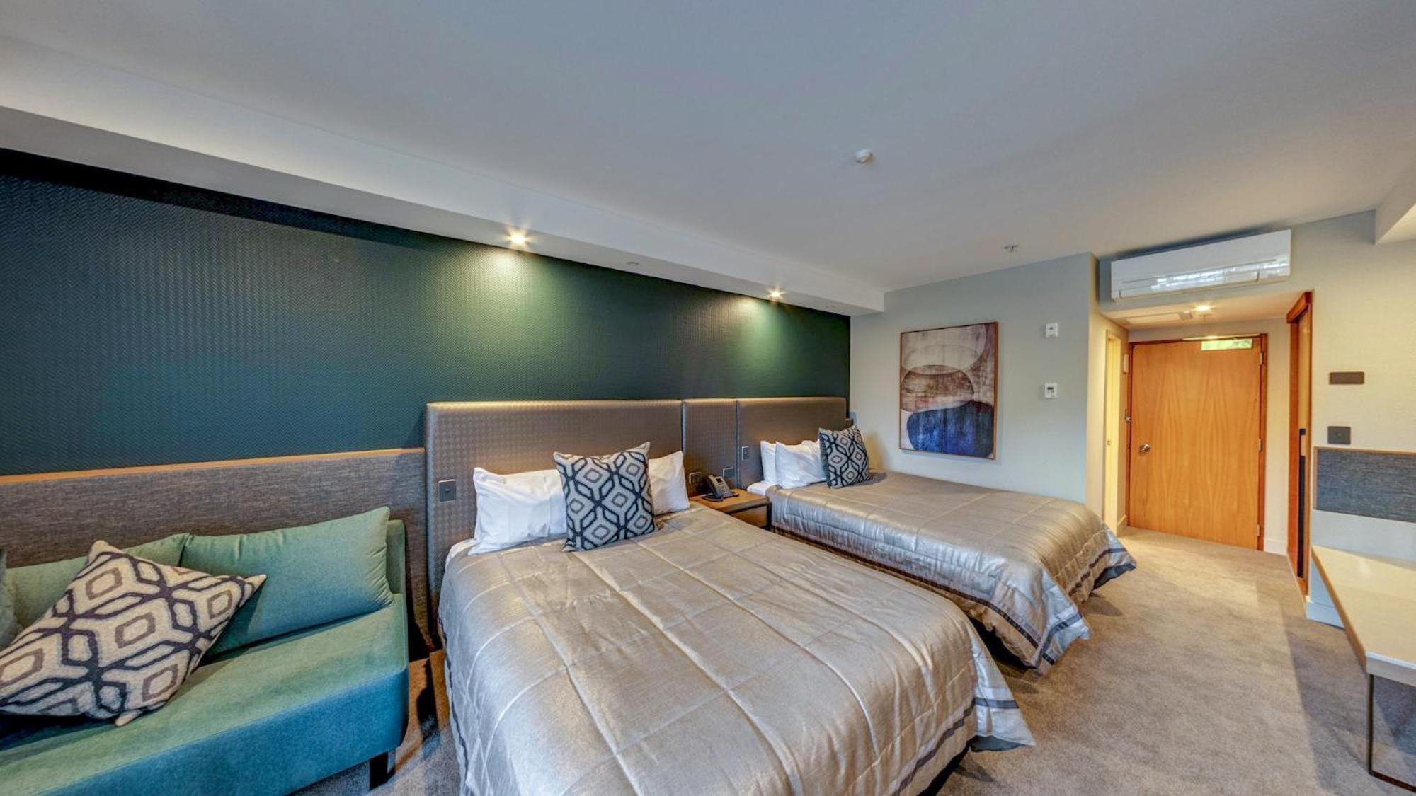 Distinction Luxmore Hotel Te Anau Ngoại thất bức ảnh